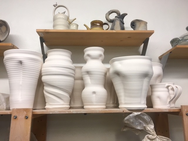 asssorted_unpainted_clay_vases.jpg