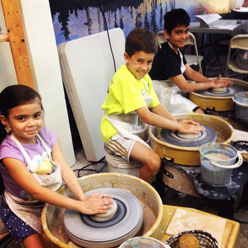 kids pottery class