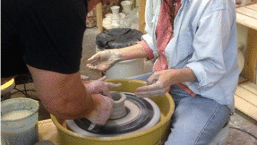 private-pottery-class-image-2.gif